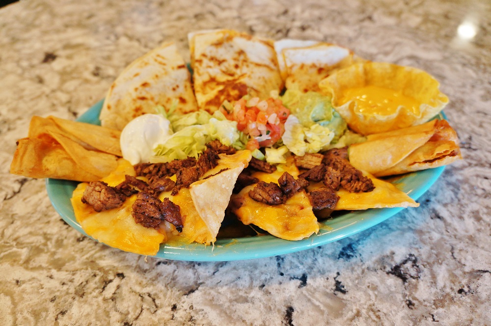 Food, drinks and dining room at Albarran's Mexican Bar & Grill